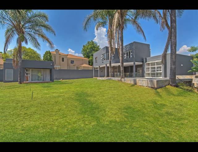 5 BEDROOM FREEHOLD FOR SALE IN MORNINGSIDE